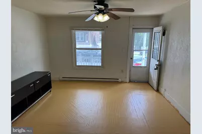 302 S 2nd Street, Saint Clair, PA 17970 - Photo 3