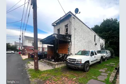 214 W Columbus Street, Shenandoah, PA 17976 - Photo 1