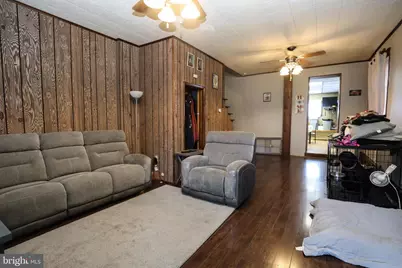 212 W Schuylkill Avenue, Pottsville, PA 17901 - Photo 3