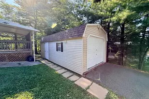 255 Angel Dr, New Ringgold, PA 17960 - Photo 9