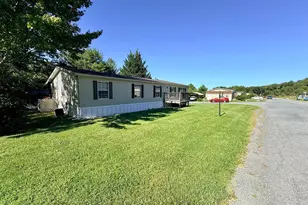 255 Angel Dr, New Ringgold, PA 17960 - Photo 3