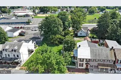 81 S Tulpehocken Street, Pine Grove, PA 17963 - Photo 3