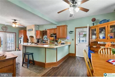 1740 E Elk Avenue, Pottsville, PA 17901 - Photo 7