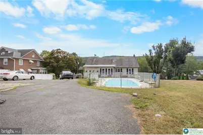 1740 E Elk Avenue, Pottsville, PA 17901 - Photo 25