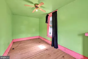 900 Garfield Ave, Pottsville, PA 17901 - Photo 29