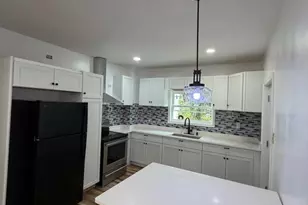 1017 Laurel Blvd, Pottsville, PA 17901 - Photo 3
