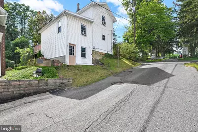 7 W Wood Street W, Pine Grove, PA 17963 - Photo 5