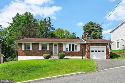 402 S Margaretta Street, Schuylkill Haven, PA 17972 - Photo 1