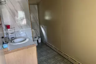 573 Peacock St, Pottsville, PA 17901 - Photo 13