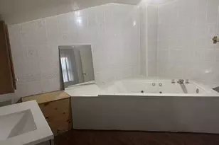 573 Peacock St, Pottsville, PA 17901 - Photo 11