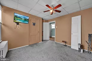 1952 Mahantongo St, Pottsville, PA 17901 - Photo 19