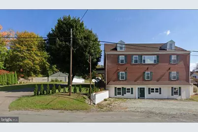762 Claremont Avenue #2-A, Tamaqua, PA 18252 - Photo 1