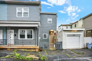 13 N Gilbert St, Shenandoah, PA 17976 - Photo 1