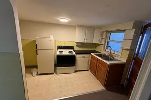 131 Cherry St, Port Carbon, PA 17965 - Photo 5