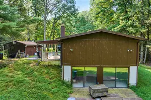 2097 Running Deer Dr, Auburn, PA 17922 - Photo 7