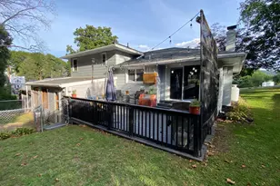 412 Pulaski Dr, Pottsville, PA 17901 - Photo 3