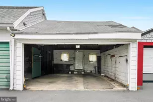 108 S 4th St, Frackville, PA 17931 - Photo 49