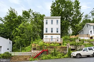 408 Front St, Pottsville, PA 17901 - Photo 1