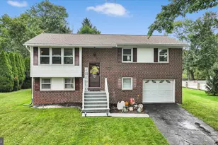 395 Marshall Dr, Orwigsburg, PA 17961 - Photo 9