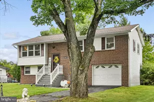 395 Marshall Dr, Orwigsburg, PA 17961 - Photo 1