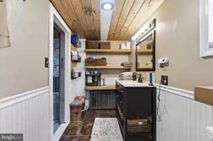 556 E Norwegian, Pottsville, PA 17901 - Photo 51