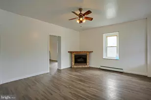 130 E Bacon St, Pottsville, PA 17901 - Photo 3