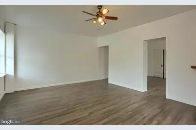 130 E Bacon Street, Pottsville, PA 17901 - Photo 5