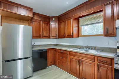 130 E Bacon Street, Pottsville, PA 17901 - Photo 9