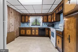 482 Marian Ave, Tamaqua, PA 18252 - Photo 13