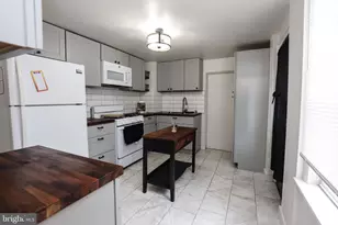 1229 W Norwegian St, Pottsville, PA 17901 - Photo 15