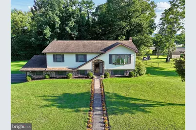 1238 E Wiconisco Avenue, Tower City, PA 17980 - Photo 1