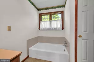 1408 W Maple St, Valley View, PA 17983 - Photo 33