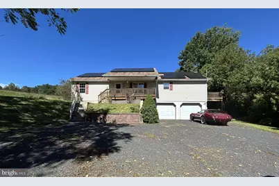 14 Oak Grove Rd, Pine Grove, PA 17963 - Photo 1