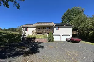 14 Oak Grove Rd, Pine Grove, PA 17963 - Photo 1