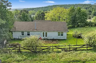 14 Oak Grove Rd, Pine Grove, PA 17963 - Photo 9