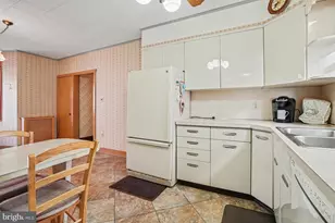 1022 W Main St, Valley View, PA 17983 - Photo 7