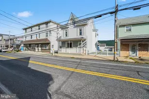 1022 W Main St, Valley View, PA 17983 - Photo 3