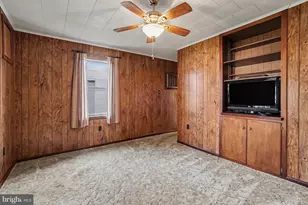1022 W Main St, Valley View, PA 17983 - Photo 11