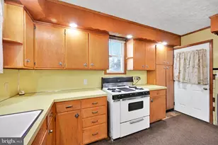 635 Altamont Blvd, Frackville, PA 17931 - Photo 13