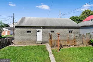 130 S Warren St, Orwigsburg, PA 17961 - Photo 25