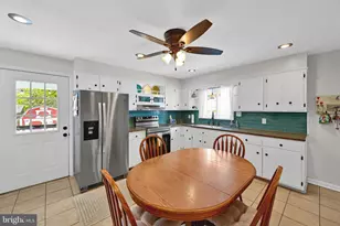 404 S Front St, Saint Clair, PA 17970 - Photo 13