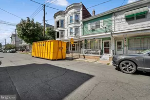 209 W Cherry St, Shenandoah, PA 17976 - Photo 1