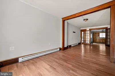 209 W Cherry Street, Shenandoah, PA 17976 - Photo 5