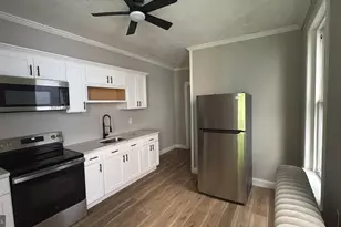 517 W Norwegian St, Pottsville, PA 17901 - Photo 5