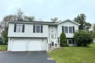 1718 Running Deer Dr, Auburn, PA 17922 - Photo 1