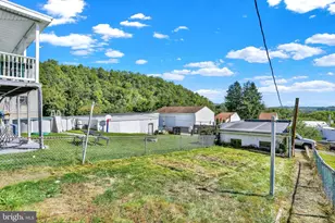 315 Broad St, Saint Clair, PA 17970 - Photo 5