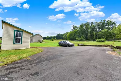 2633 W Main Street, Spring Glen, PA 17978 - Photo 37