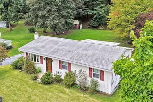 45 N Lake Dr, Pottsville, PA 17901 - Photo 3