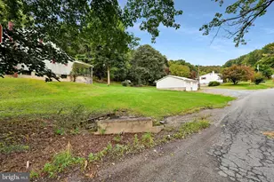 45 N Lake Dr, Pottsville, PA 17901 - Photo 35