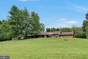 423 Hickory Dr, Auburn, PA 17922 - Photo 81